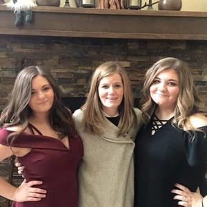 Meet your Posher, Mitzi